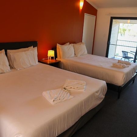 De Lago Resort On Lake Bennett 외부 사진